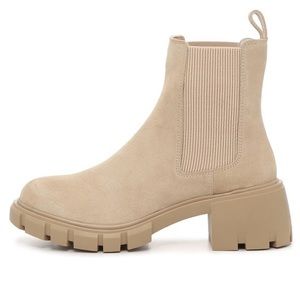 Steve Madden Lug Sole Chelsea Boot
